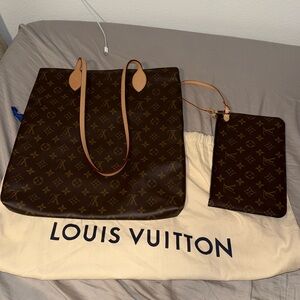 NWOT Louis Vuitton Monogram Canvas Carry It Tote